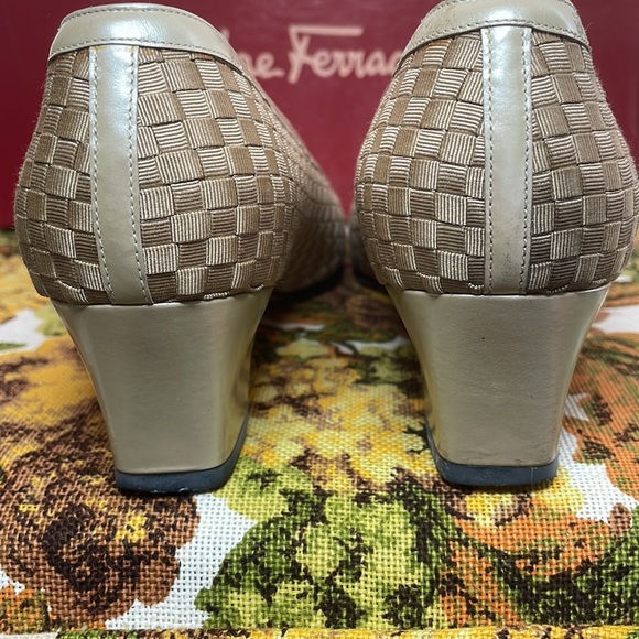Salvatore Ferragamo Vintage Pumps MARISA CALF Basket Weave Size 7B - Picture 7 of 11